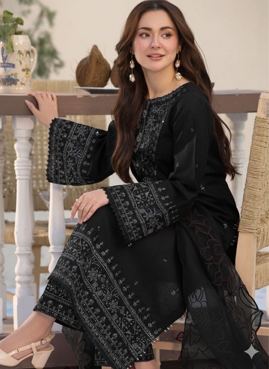 SUMMER COLLECTION - Lawn 3PC Embroidered